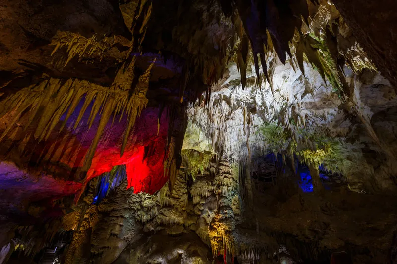 Cave 6 days in western Georgia – group tour from Kutaisi