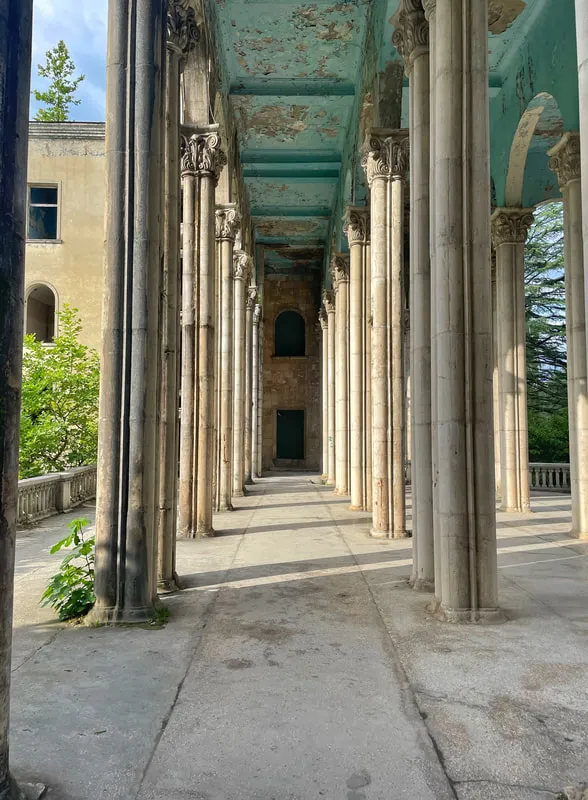 Sanatorium Medea Collumns 7 days in Western Georgia – group tour from Batumi