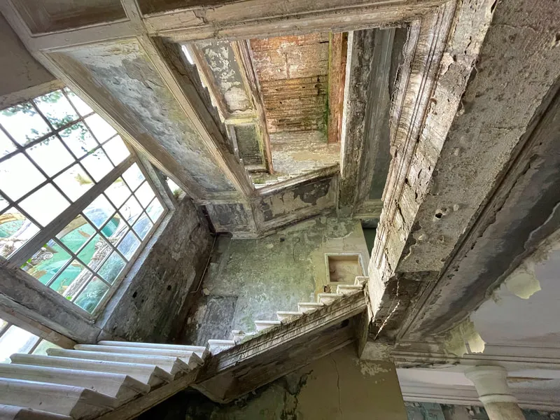 Stairs Of Sanatorium Medea In Tskaltubo 1 Kutaisi, Tskaltubo & Wine – day tour from Tbilisi